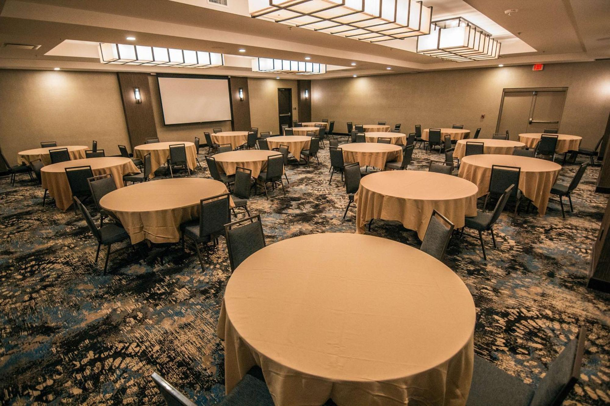 Doubletree By Hilton Lubbock - University Area Esterno foto