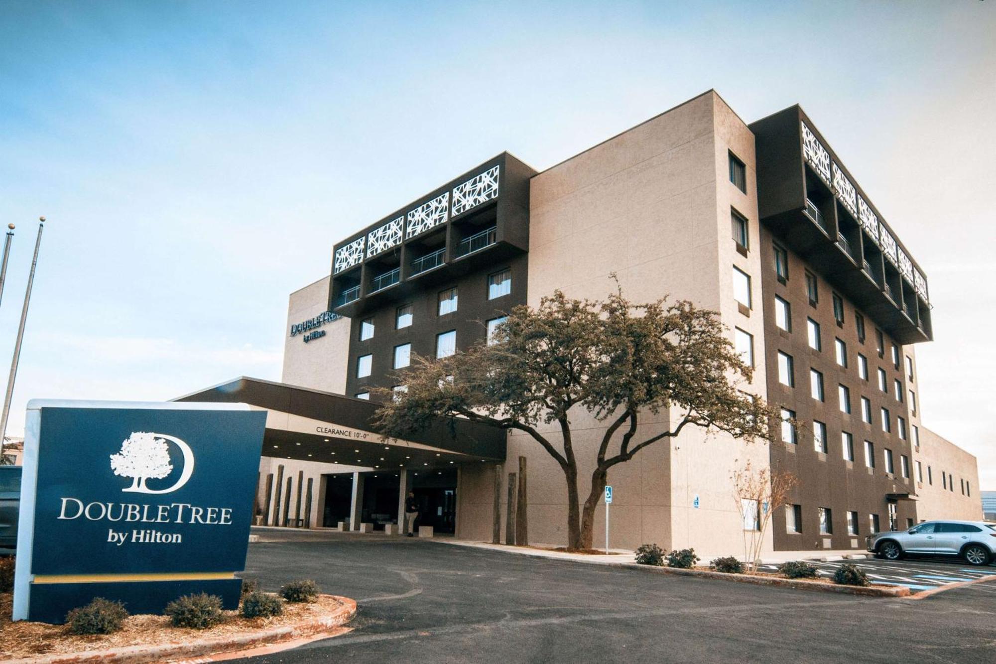 Doubletree By Hilton Lubbock - University Area Esterno foto